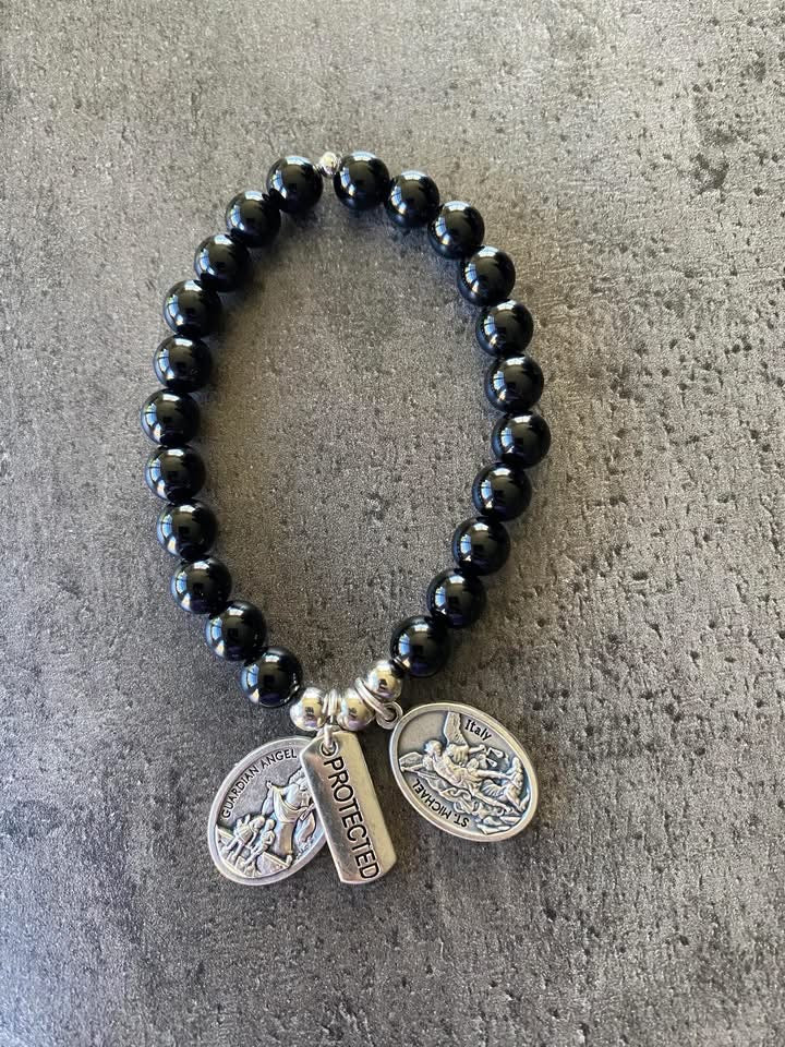 Black polished gem stone bracelet