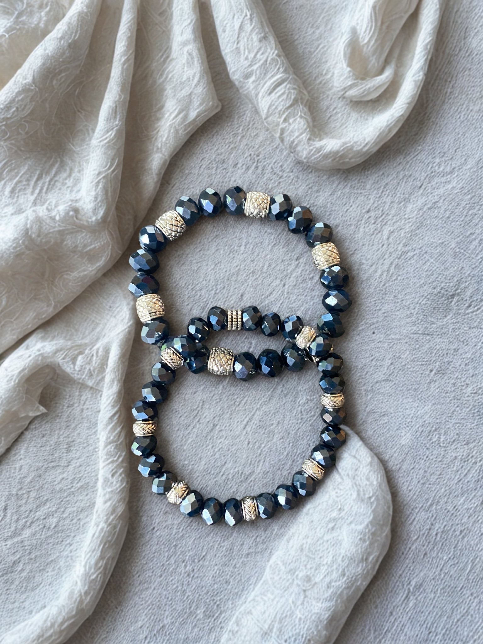 Blue Sapphire crystal beads bracelet set with silver accents
