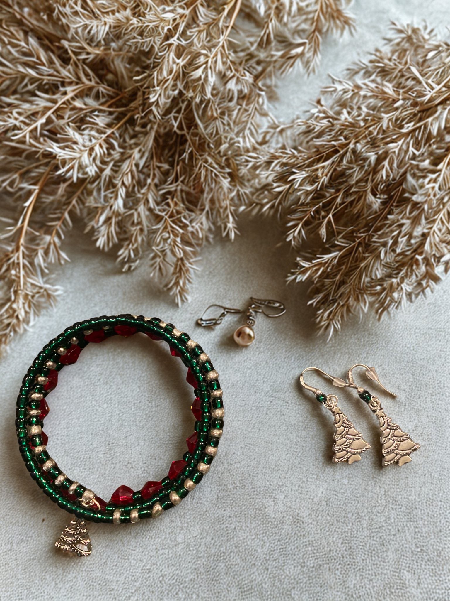 Green and silver 3 coil bracelet with a pair of silver Christmas Tree earrings
